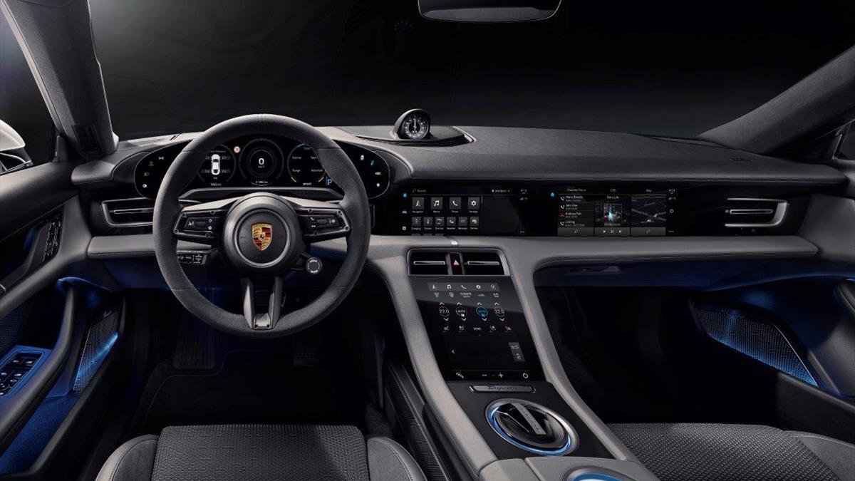 Eficiência elétrica e design interior do novo Porsche Taycan