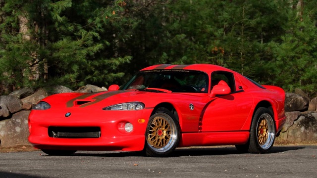 DODGE-VIPER-GTS-640