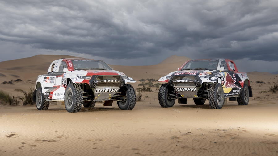 Toyota-Hilux-dakar-2023-dupla-900