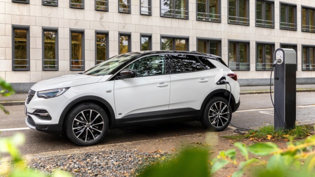 Opel-Grandland-X-640