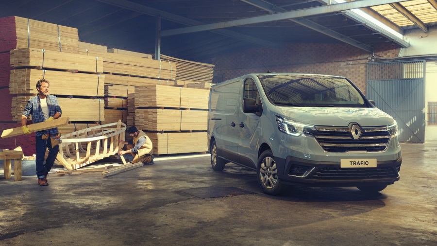 Renault-Trafic-900